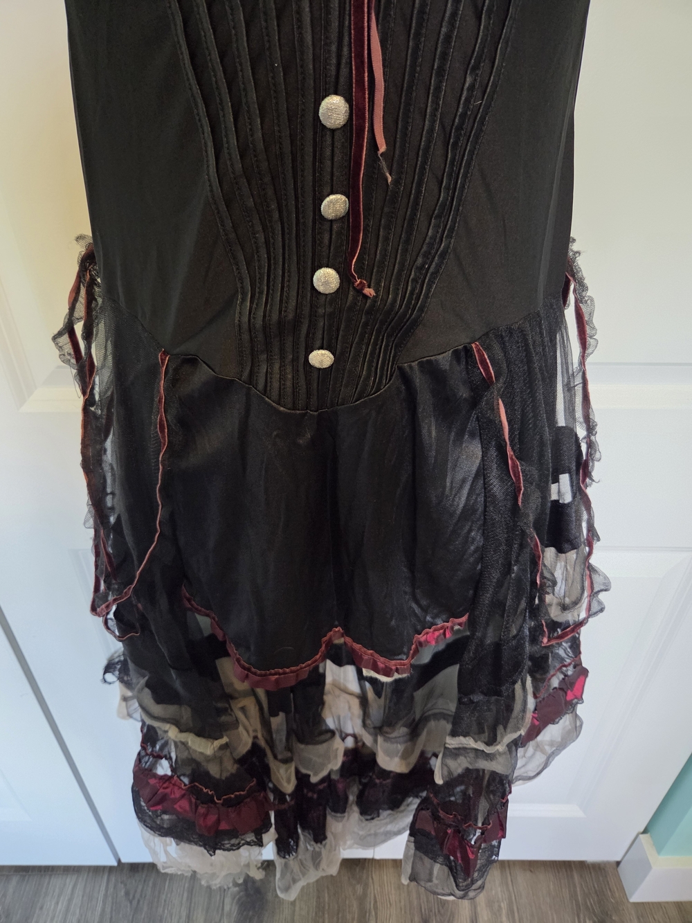 Vintage-Inspired Saloon Costume Dress - Picture 3 of 6